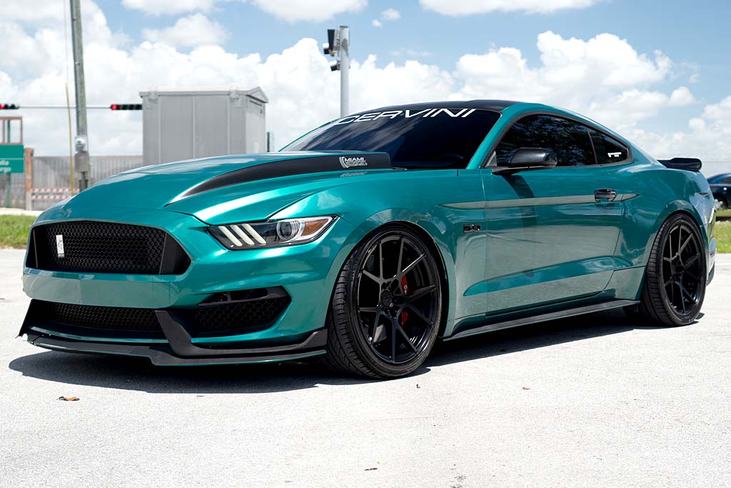 2017 Ford Mustang PERFORMANCE PACKAGE